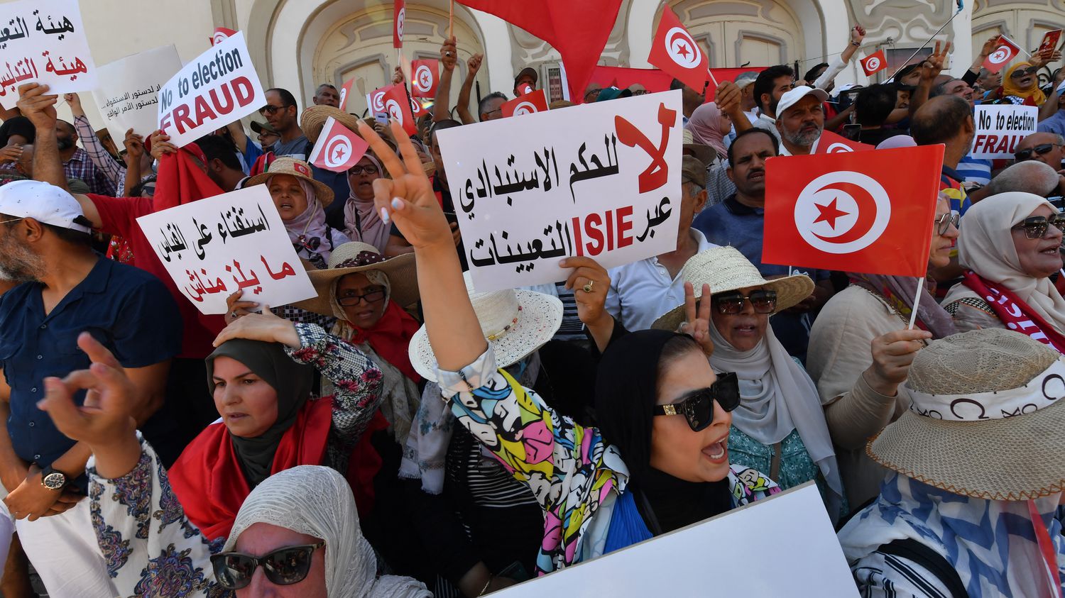  REPORTAGE.  Tunisia: 
