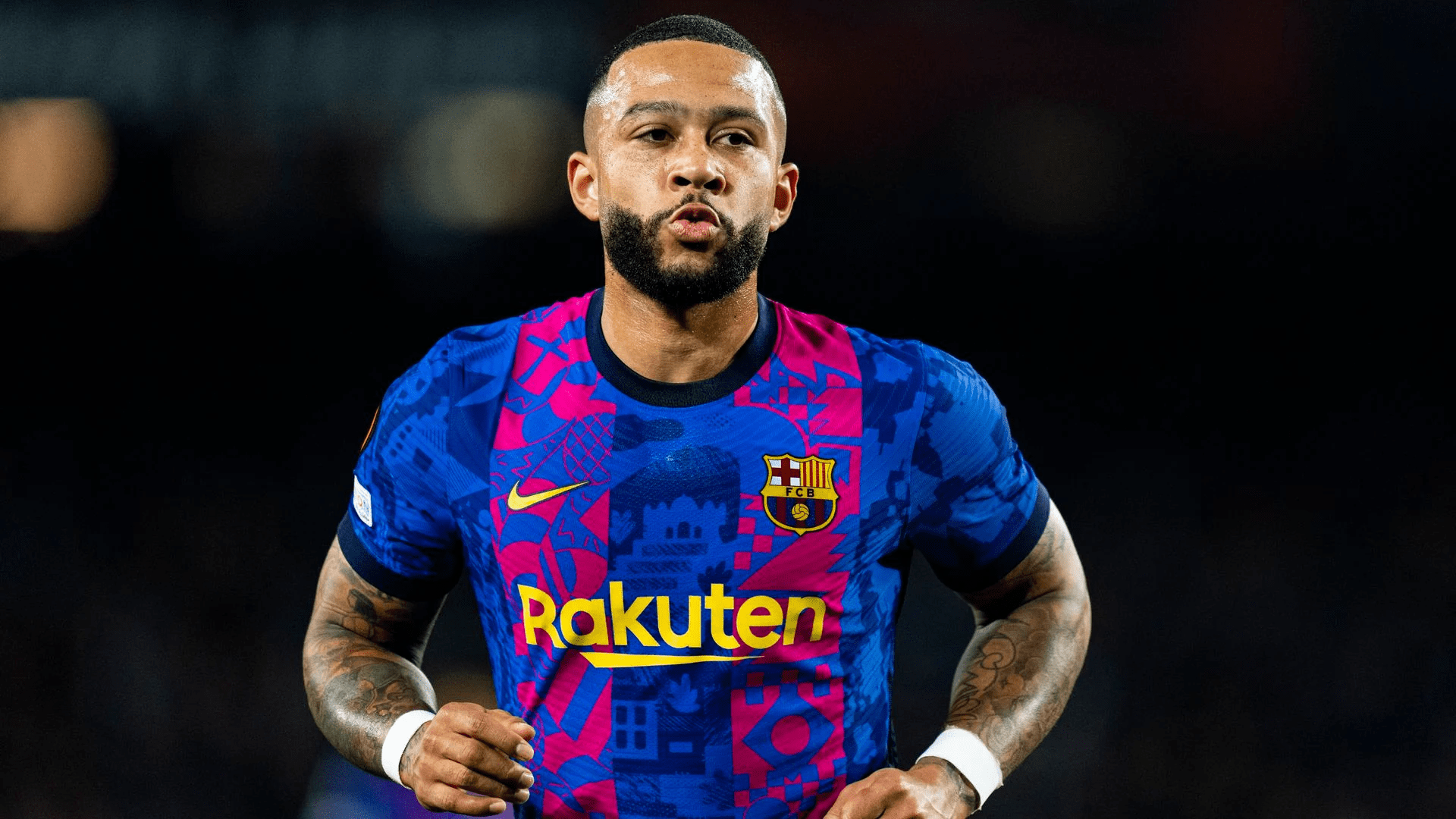 The most likely destination of Depay if he leaves FC Barcelona
