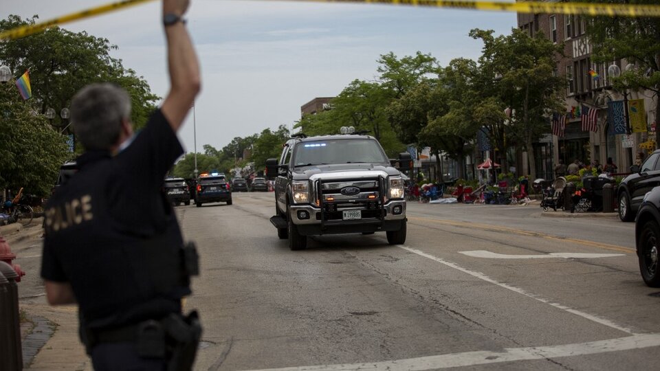 United States: Six dead and 24 injured in a shooting at the parade for Independence Day near Chicago
