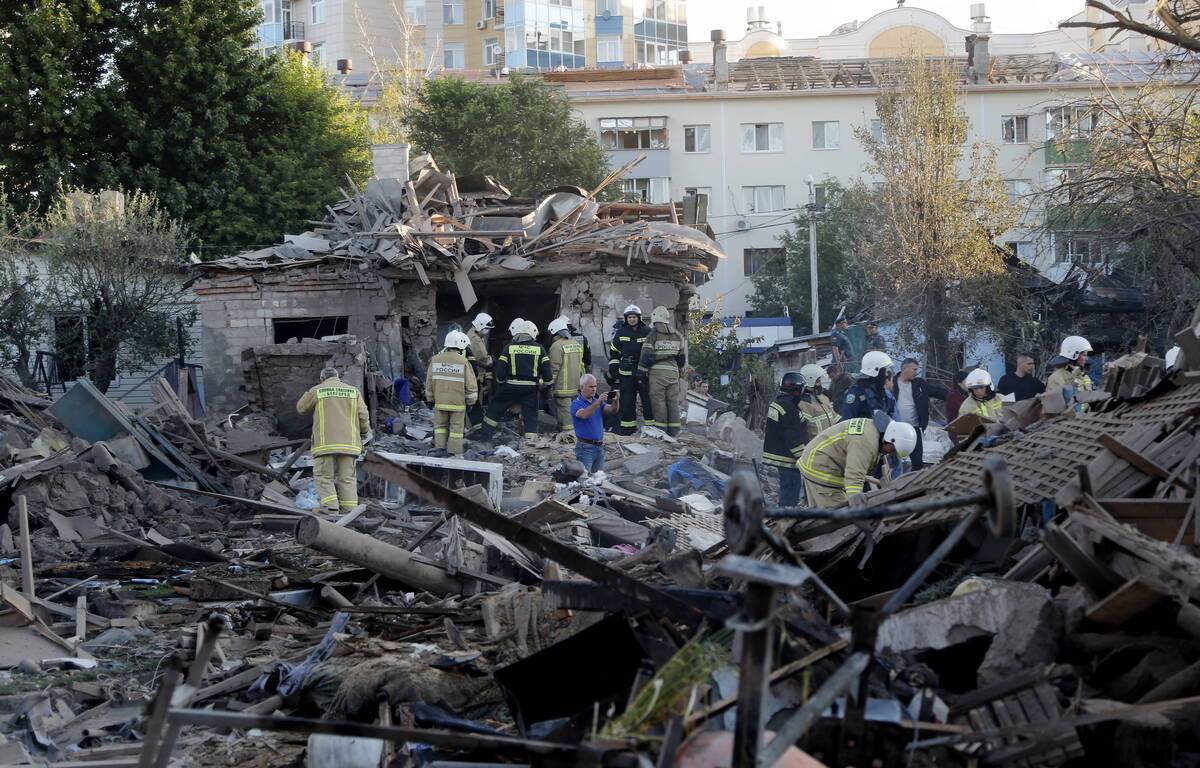 War in Ukraine LIVE: Three dead in Russia after explosions near the Ukrainian border…
