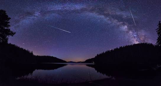 Perseids 2022 with full moon

