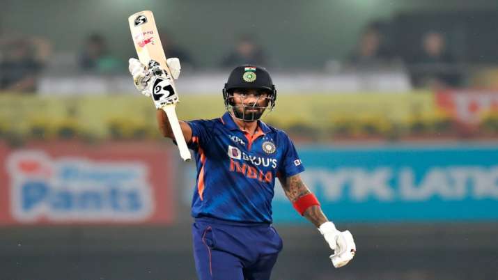 KL Rahul Fit: KL Rahul became the captain of the India team as soon as he was fit, this player was named as a substitute.

