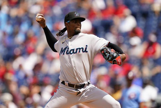 Edward Cabrera dominates and Marlins stop the Phillies' streak


