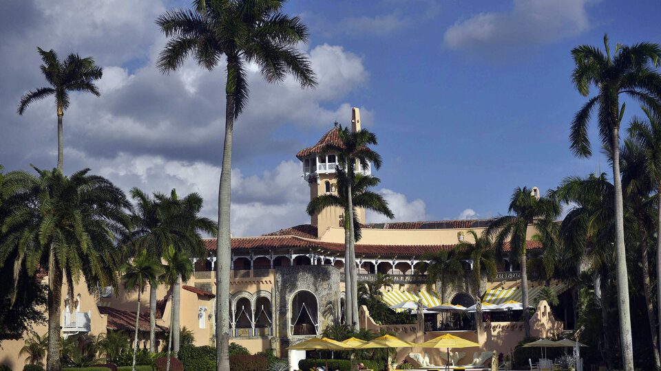 FBI raided Trump's Florida mansion
