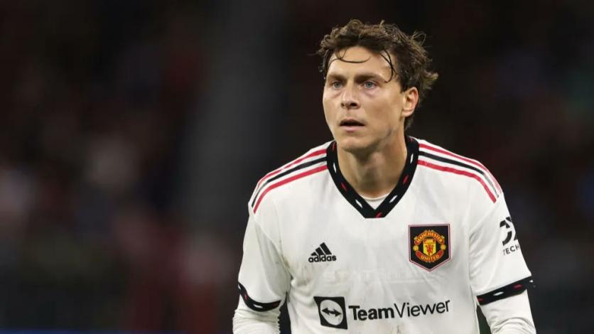 José Mourinho asks Roma for the signing of Victor Lindelöf
