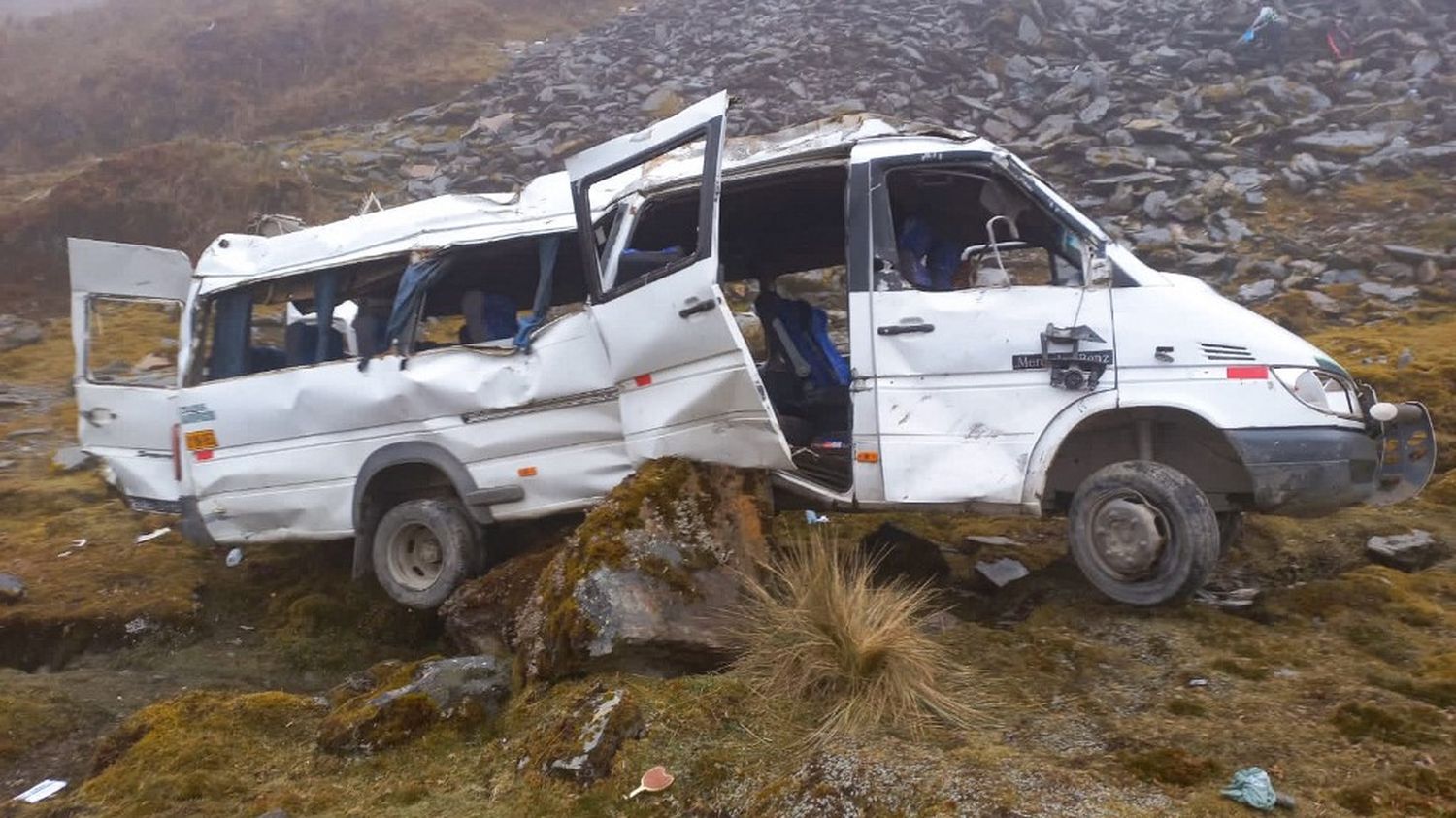 Peru: four tourists dead and 16 injured, including four French, in a bus accident after visiting Machu Picchu
