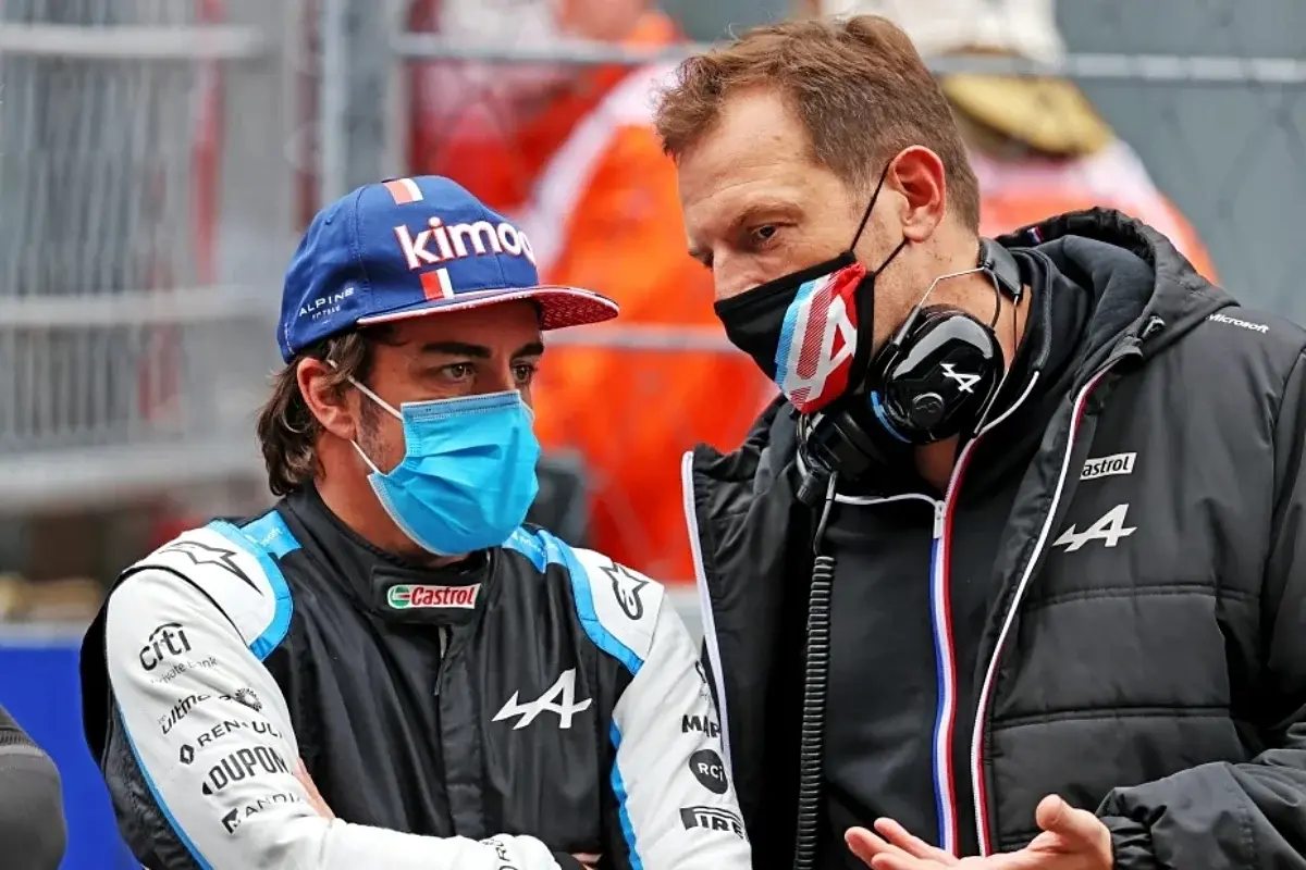 Alpine boss raises tension with Fernando Alonso leaving
