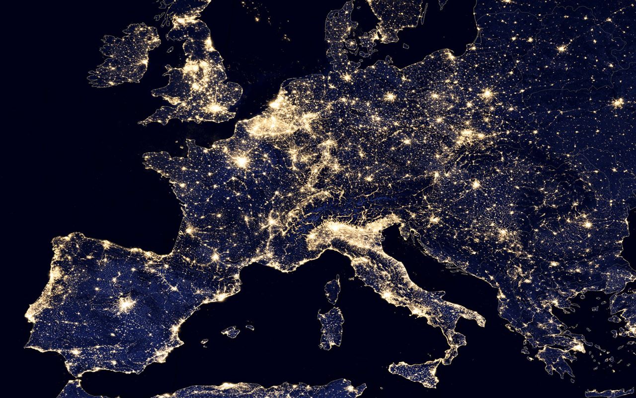 europa de noche iluminacion led