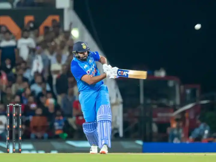 IND vs AUS: Rohit Sharma becomes T20I's 'Sixer King', leaves New Zealand's Guptill behind

