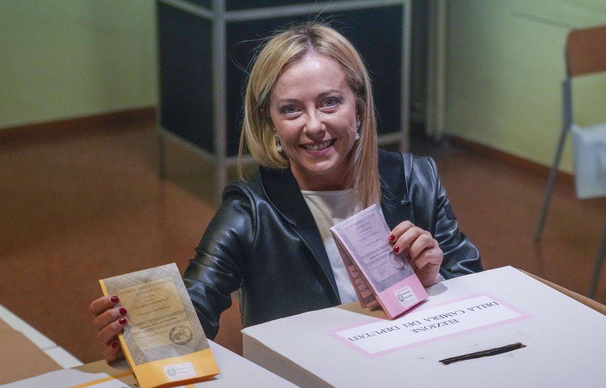 In Italy, the post-fascist party of Giorgia Meloni leads the elections
