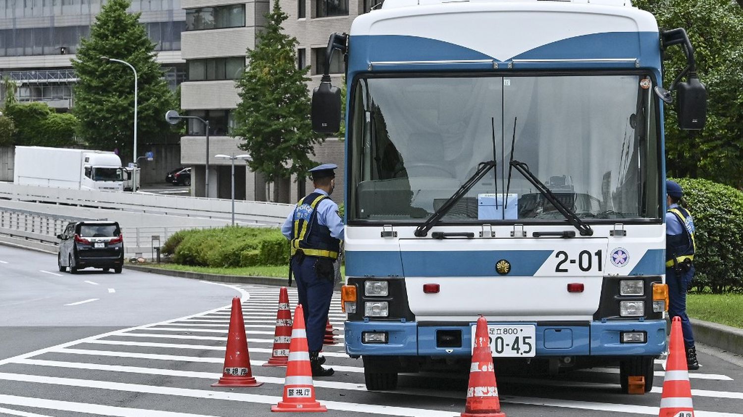 Japan: a man tried to set himself on fire near the residence of the Prime Minister
