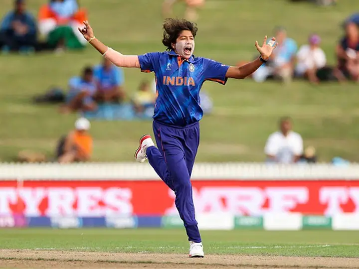 Jhulan Goswami will play his last game today, this has been the path of this bowling legend

