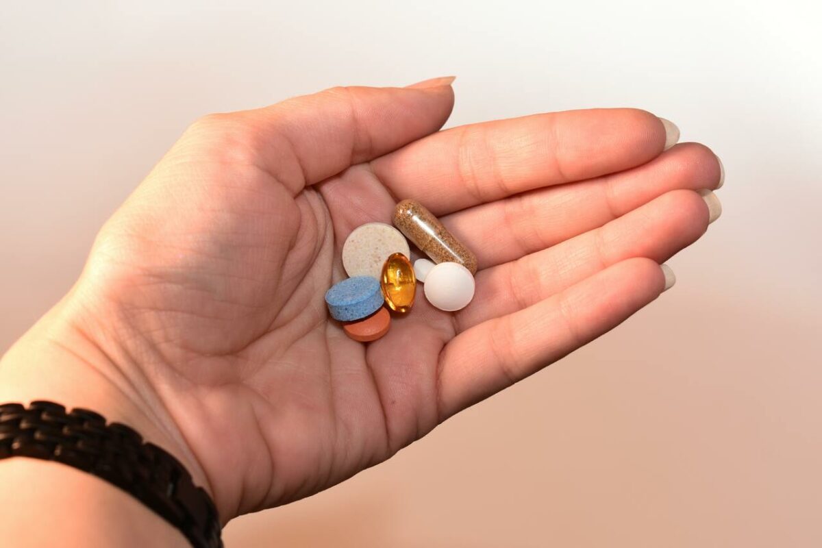 Omeprazole and other antacids can damage the kidneys

