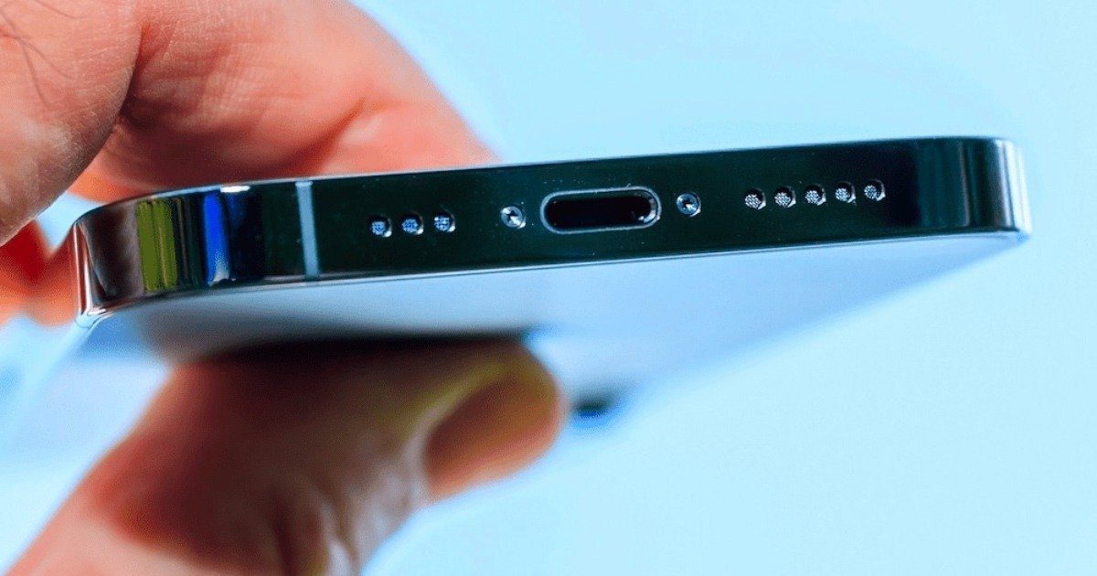 Apple iPhone 15 will have to use USB-C port by 2024

