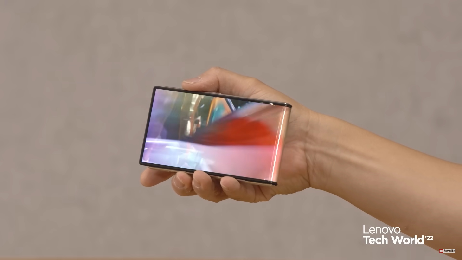 Motorola presents prototype of a rollable smartphone

