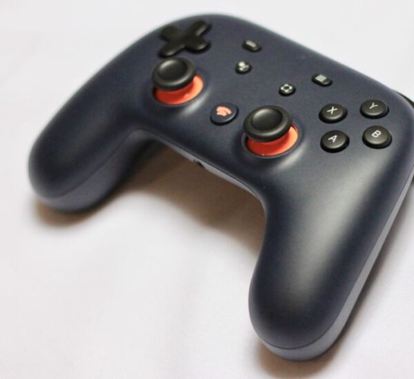 Stadia controllers will soon be useless if Google doesn't update firmware