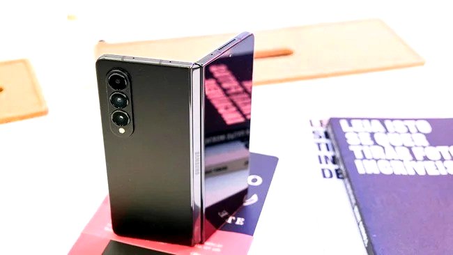 Samsung will put the S-Pen inside foldable smartphones in 2023 Samsung Galaxy Z Flip4