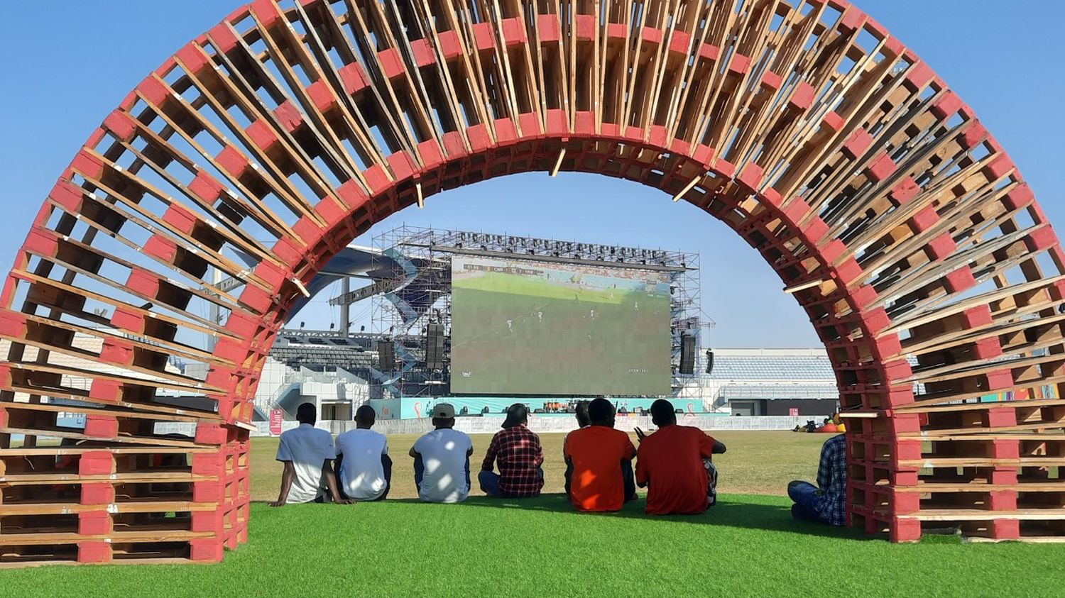 World Cup 2022: we visited the fan zone reserved for migrant workers, in full sun, far from the city center and stadiums
