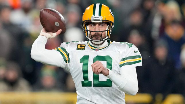  Aaron Rodgers confirms thumb fracture;  has played injured since Week 5
