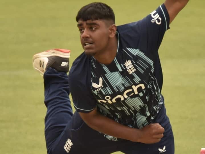 England include 18-year-old bowler in squad, age less than Anderson's career

