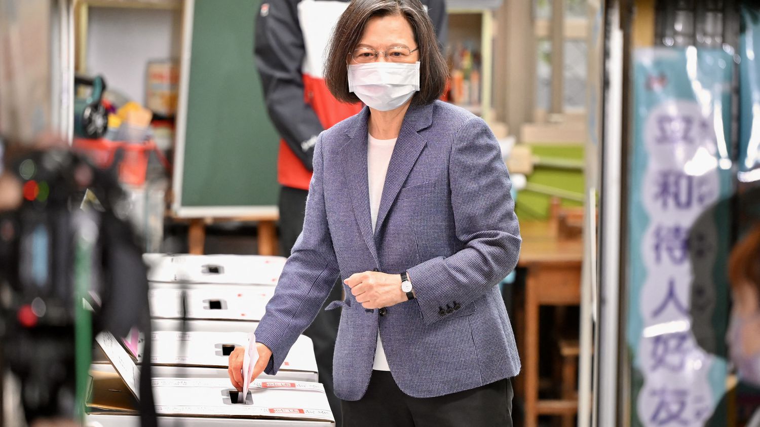 Taiwan: the president gives up the head of her party after a defeat in the local elections
