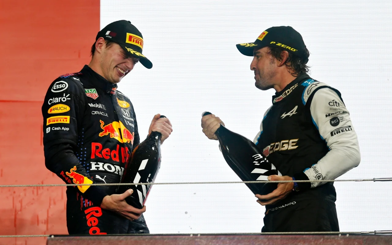 The champion Max Verstappen speaks without mincing words about the level of Fernando Alonso
