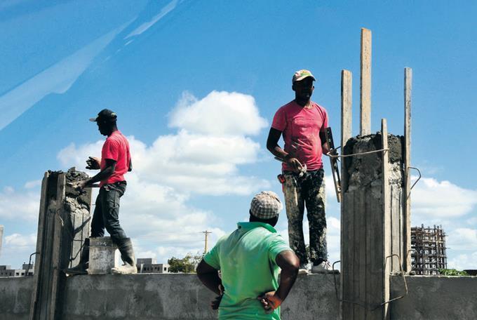 Constructores dicen que no necesitan más haitianos