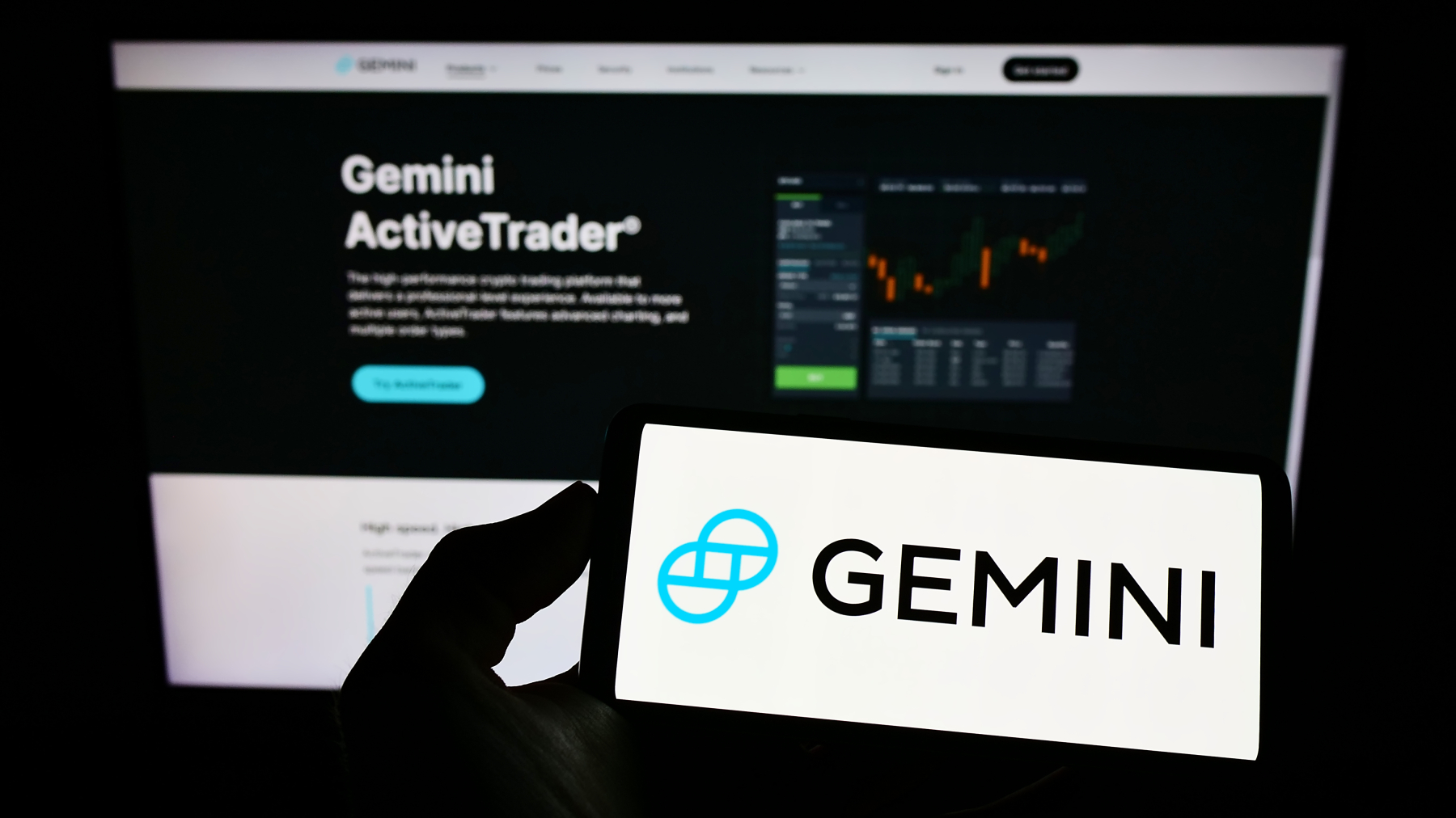 Genesis owes Gemini Earn users $900 million
