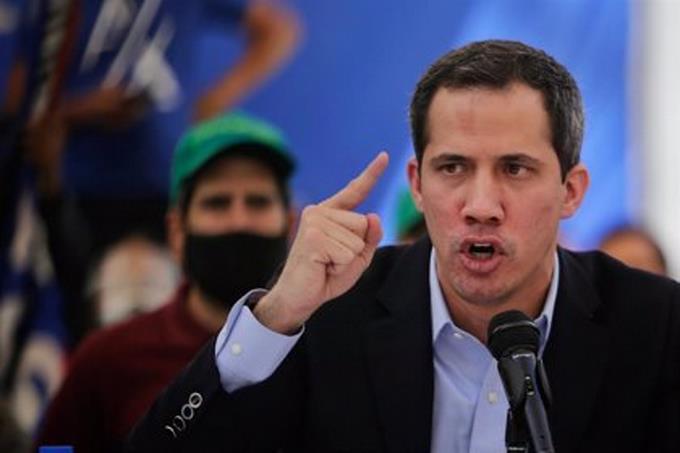 Mayoría opositora de Venezuela pide el cese del "gobierno interino" de Guaidó