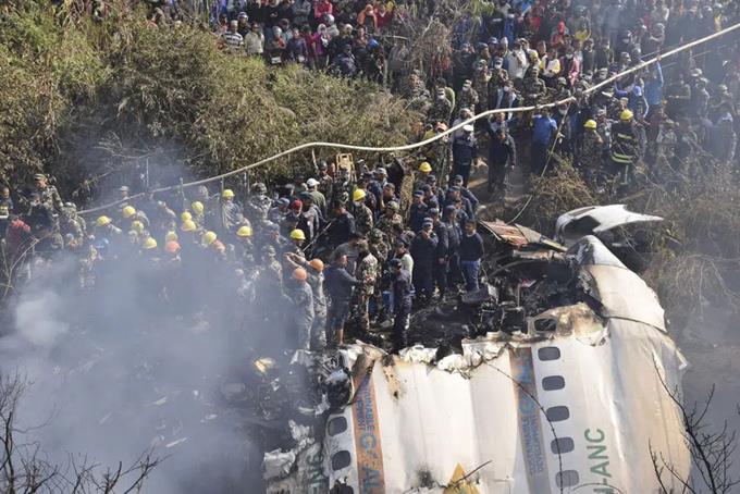 Confirman la muerte de 68 personas en accidente de Nepal