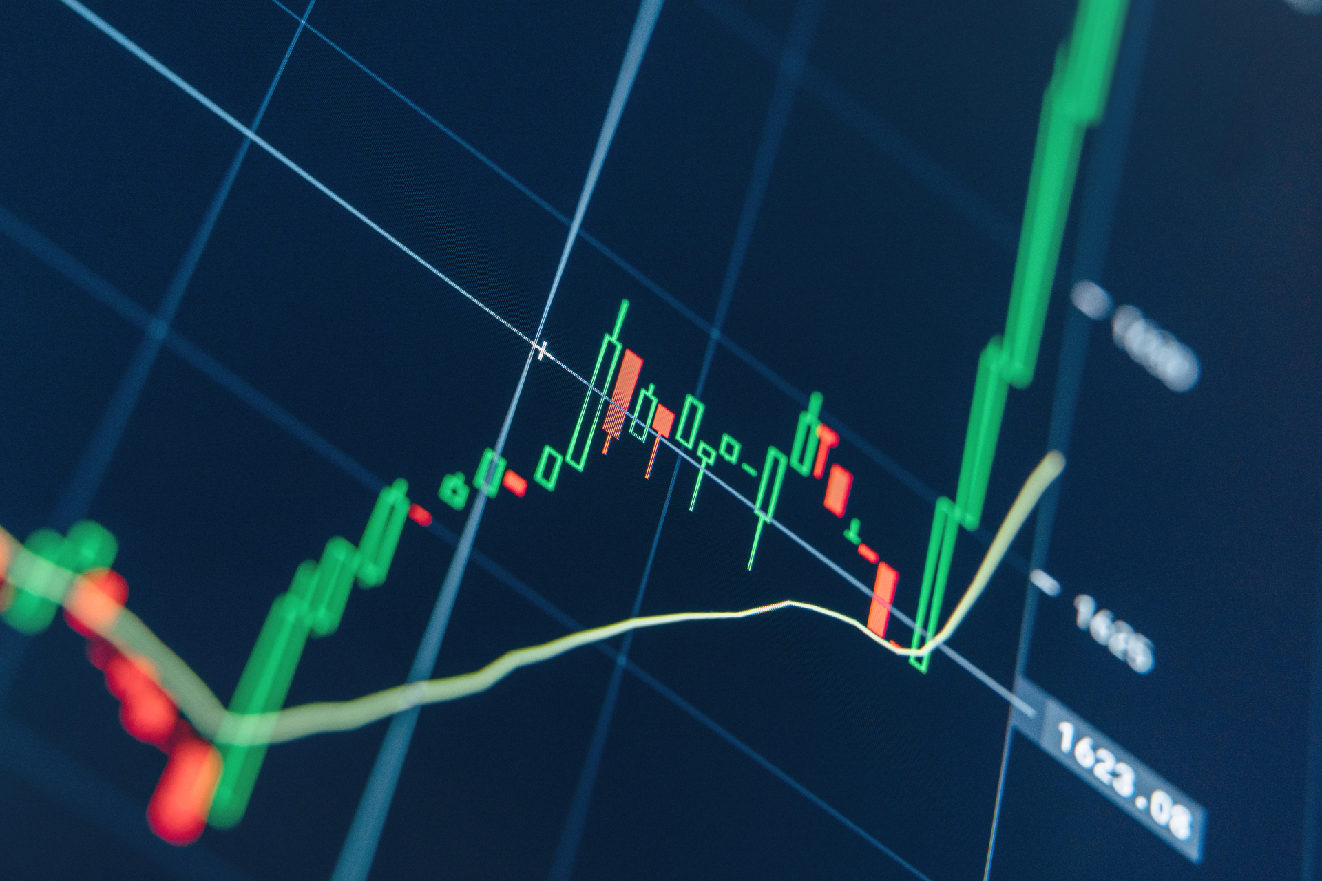 Bitcoin price breaks trendline and blows past $21,000
