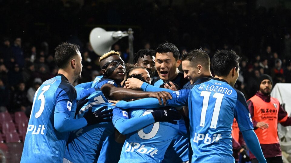 Italian Serie A: Napoli, with Gio Simeone, won and is affirmed above
