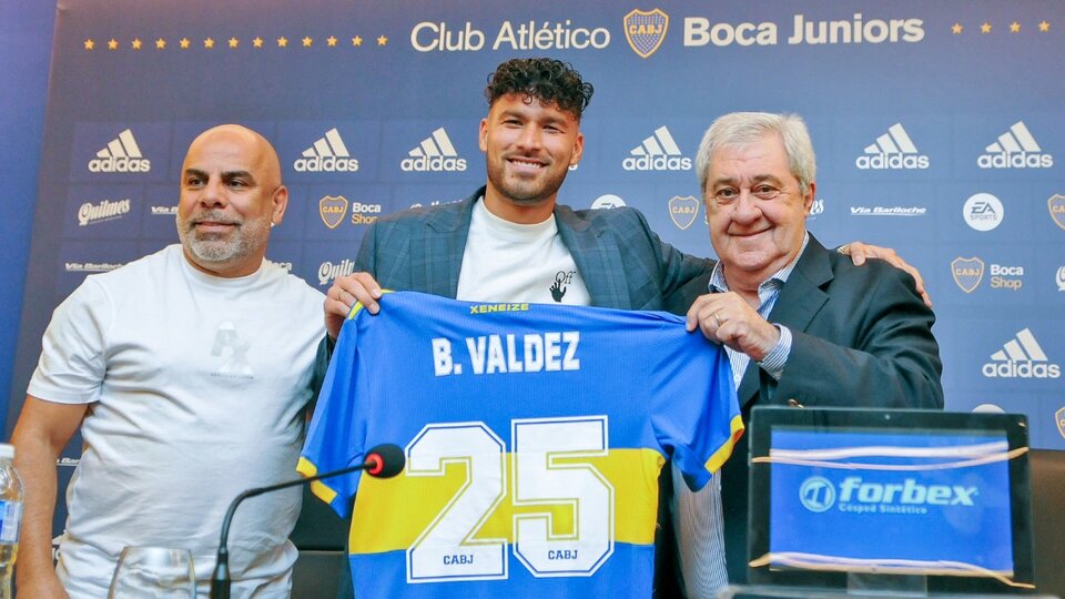 The president of Boca apologized to a player for the Triple Alliance war
