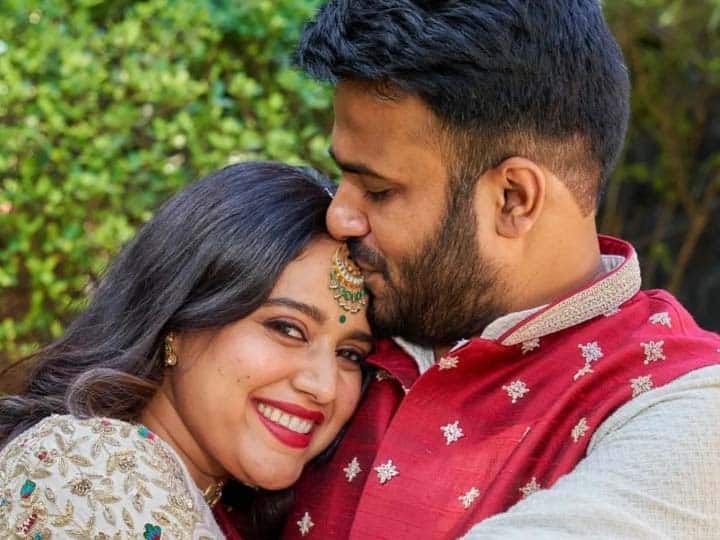 Swara Bhaskar's old tweet goes viral after court marriage, she called her husband Fahad Ahmed 'brother'

