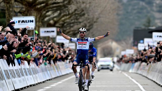 Alaphilippe reaches 40 victories
