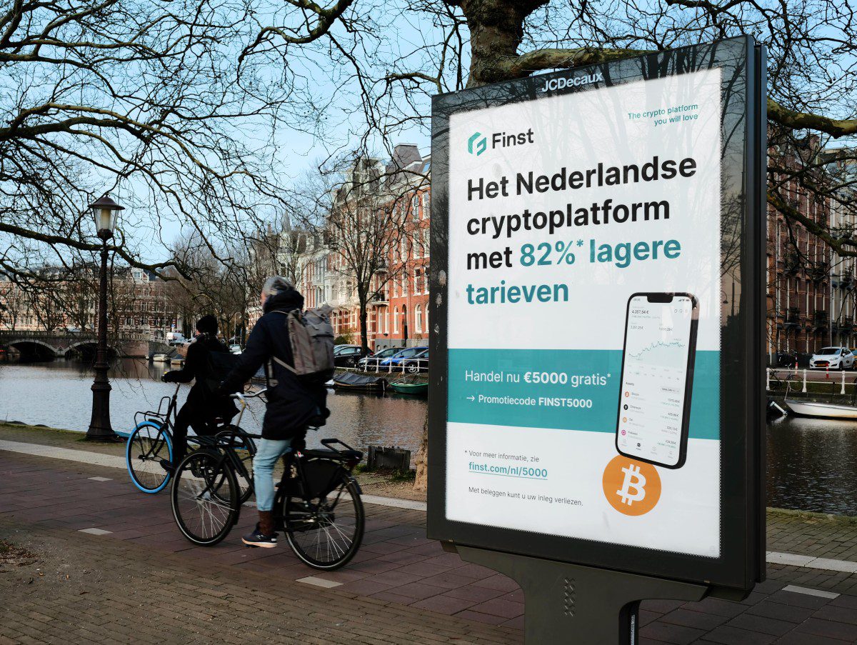 Cheapest Dutch crypto exchange Finst is growing fast and is starting a campaign
