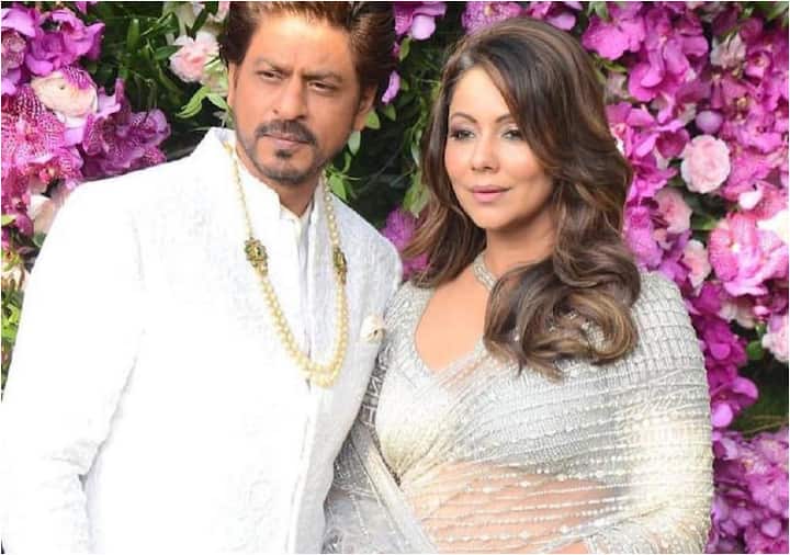 Due to this act of Shahrukh, Gauri began to consider him mentally ill, he broke off the relationship.

