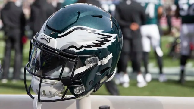 Eagles player charged with rape, kidnapping charges
