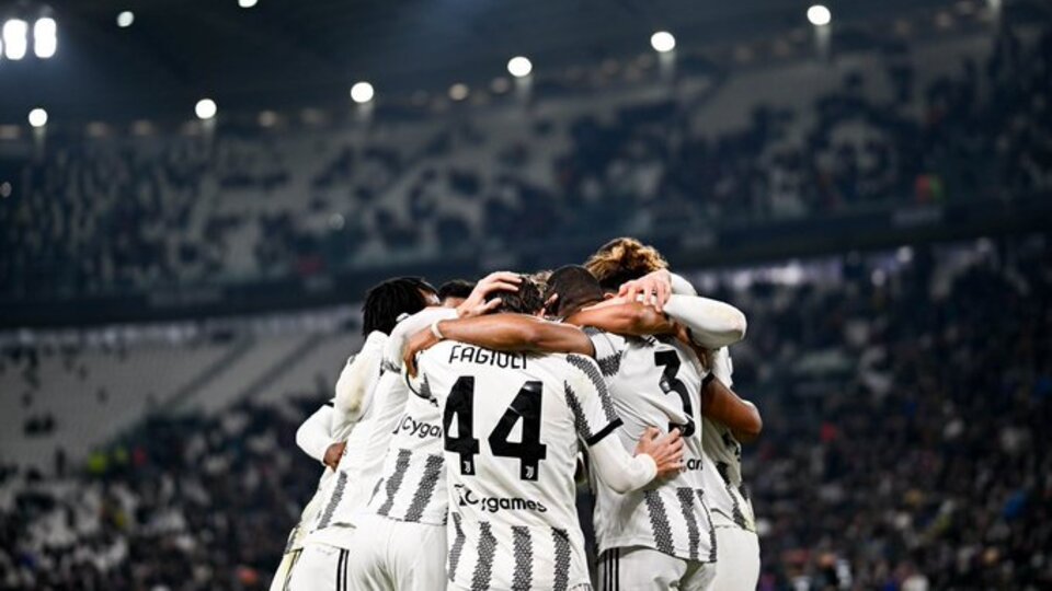 Italian Cup: Juventus beat Lazio and advanced to the semifinals
