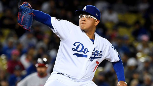 Julio Urías causes a sensation with his new look, on his return to activity with the Los Angeles Dodgers
