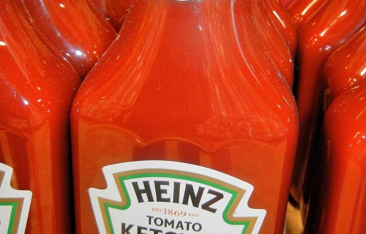 Ketchup saved his life on his boat, Heinz wants to find him
