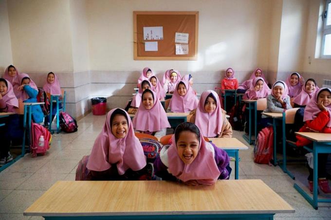 Envenenan a las alumnas para cerrar escuelas Irán