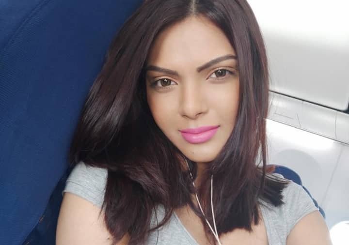 Sherlyn Chopra realized her decency after doing a nude photo shoot for ...