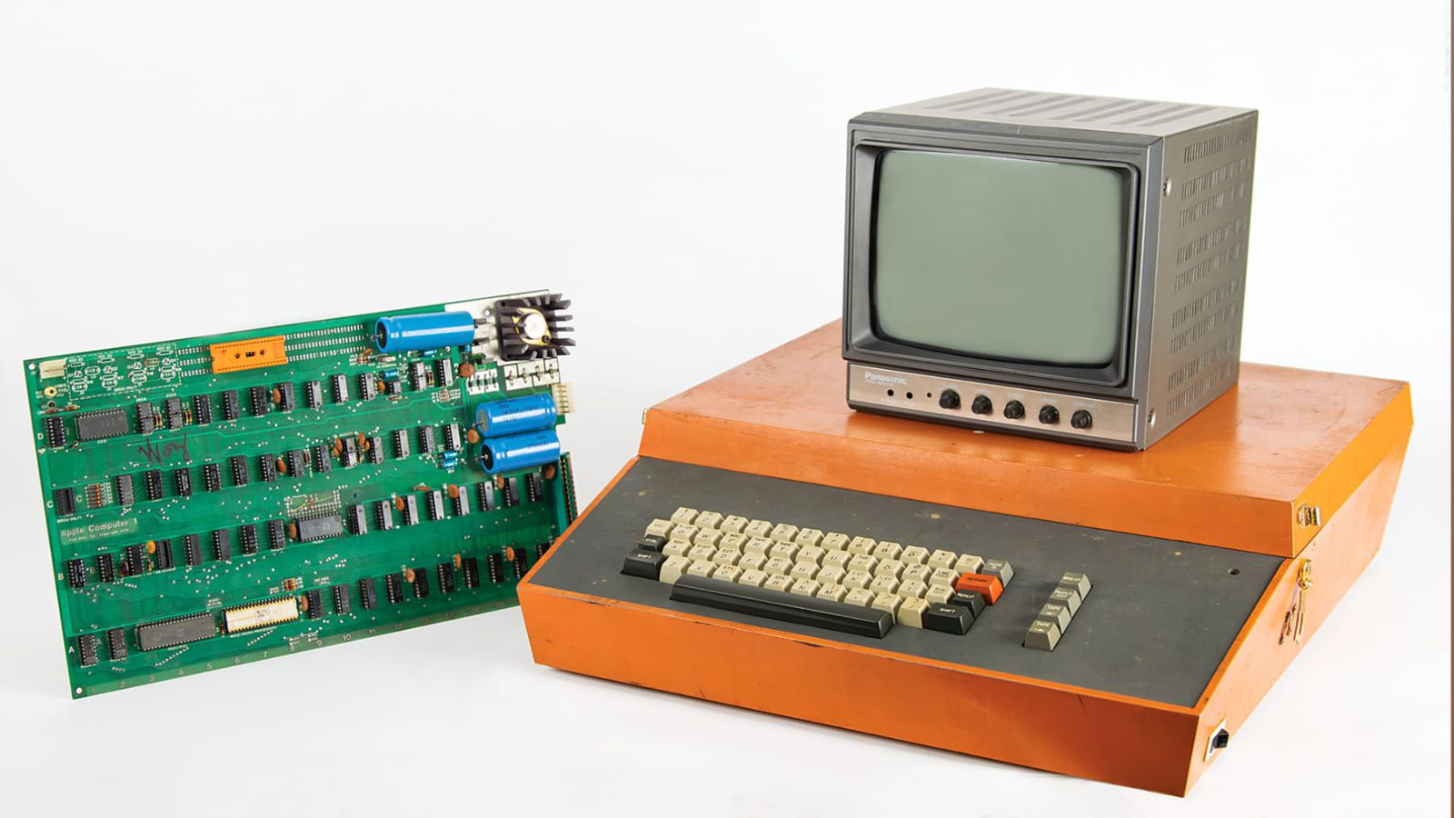 This 1977 Apple-1 computer is up for auction for 