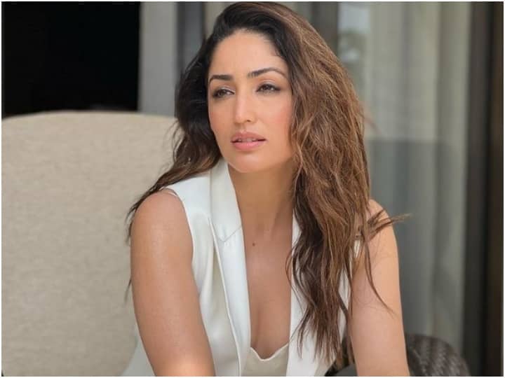 When a fan recorded Yami Gautam's video without permission

