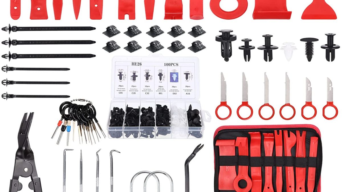 Father's Day: car tool kit with 158 pieces for 27 euros
