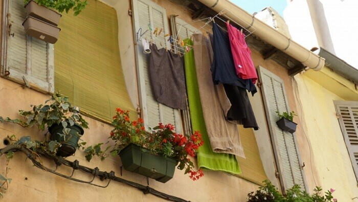 5000 Riyal fine and jail sentence for hanging clothes in balconies, Muscat Municipality

