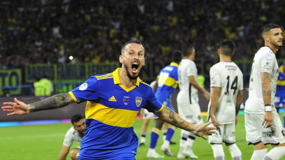 Boca thrashed Patronato and won the Argentine Super Cup
