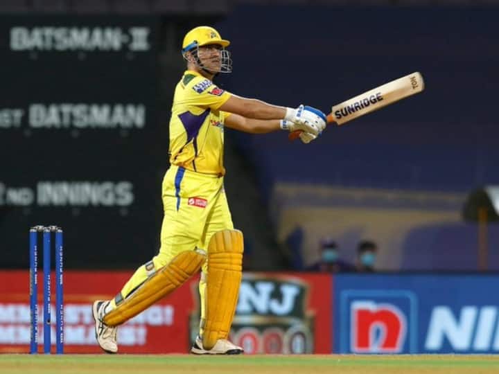 Dhoni has a special record of hitting sixes in IPL, see who is top listed

