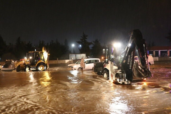 Floods after the earthquake in Turkey, 5 people died, many are missing
